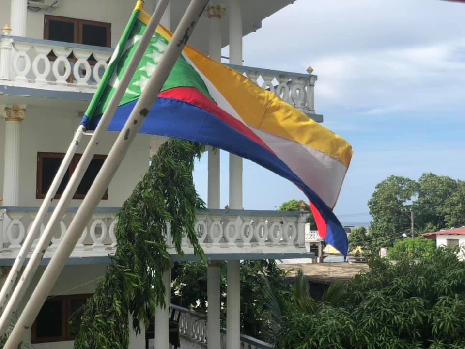 Honneur de plaider en Afrique à Anjouan devant le tribunal de commerce ( Comores )